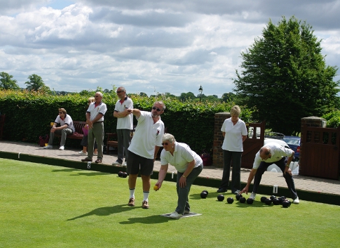 New bowlers at a coaching session at Lindfield