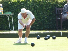 Mick Lewry bowling